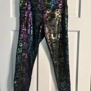 Capri Foil Multicolor Snake Print Leggings